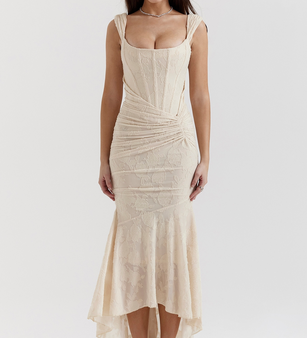 Neda | Elegantna duga haljina