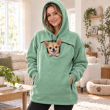 Cuddle Hoodie | Duks sa kapuljačom i džepom za mačke i male pse.